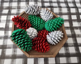 Red, Green & White Pinecones