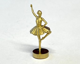 Miniature ballerina