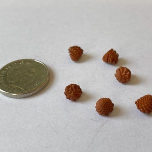 Miniature Resin Pine Cones: Woodland Ornament, DIY Craft Supplies (Set of 6)