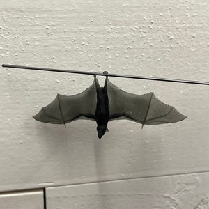 Delightful hanging bat 6cm wide