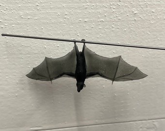 Delightful hanging bat 6cm wide