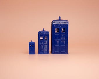Miniature English police boxes, cute decor, tiny dollhouse accessories, collectible mini police box figurines.