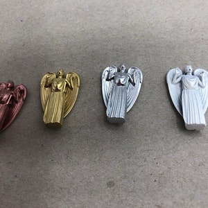 Creepy Alien Angel Sci-Fi Character Figurine | Unique Fantasy Decor | Miniature Alien Collectible | Small Gift for Sci-Fi Enthusiasts