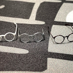 Round glasses 1/12th