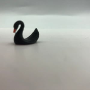 Miniature Resin Swan Figurine: Dollhouse Fairy Garden Decor