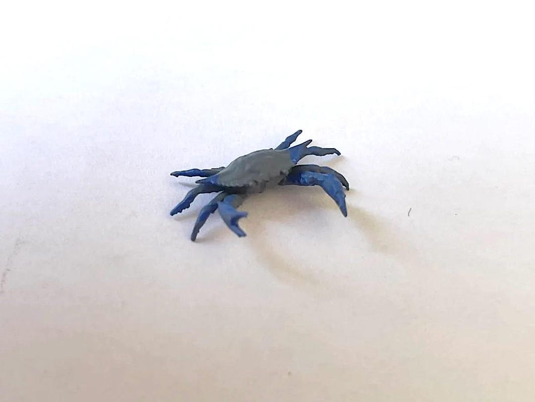 Hand Painted Miniature Crab Figurine: 3D Printed Dollhouse Decor