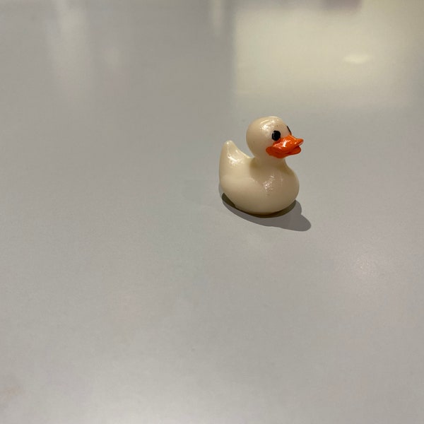 Mother rubber Duck, Dollhouse miniature Tiny resin Dolls toy duck Rubber ducky
