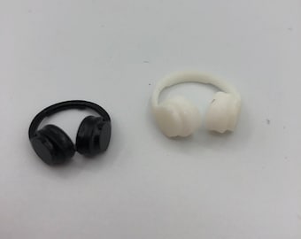MagiDeal 2 pcs Mini drahtlose Kopfhörer Headset Ohrhörer Zubehör für 1:12 Puppenhaus Puppenstube Dekoration 1,5 x 1,6 cm aus Kunststoff