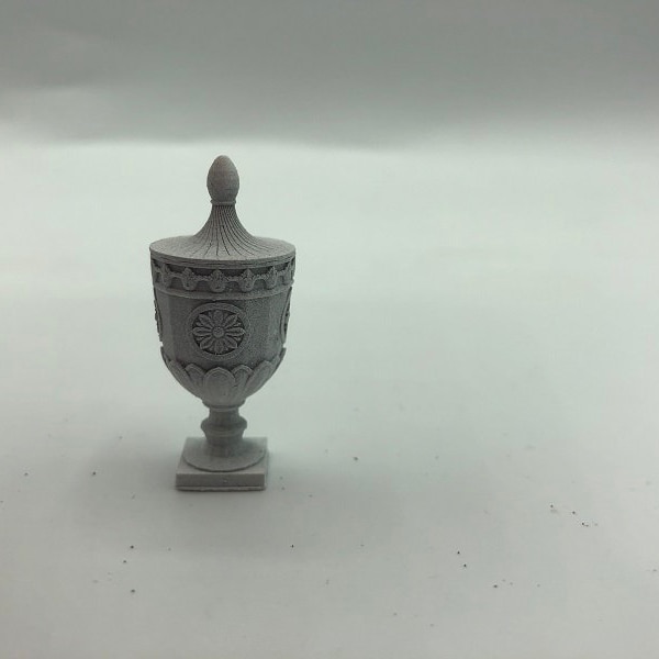 A pretty urn  for a 1:12 scale dolls house, Miniature Vase