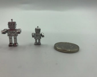 Miniature robot ornament