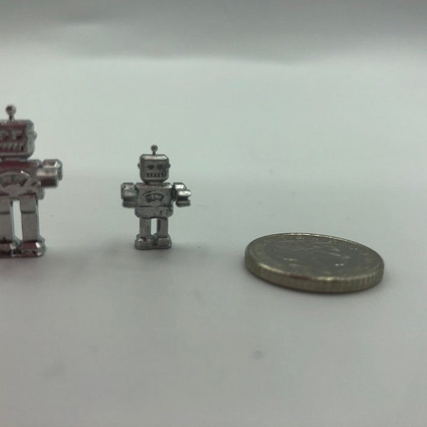 Miniature robot ornament