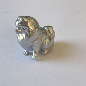 Pomeranian dog sitting miniature, Pomeranian figurine, small dog collectible, cute puppy, Pomeranian lover gift, pet keepsake, dog statue