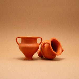 Miniature Urns, 1:12 scale, Interior Decor, Dollhouse, Diorama