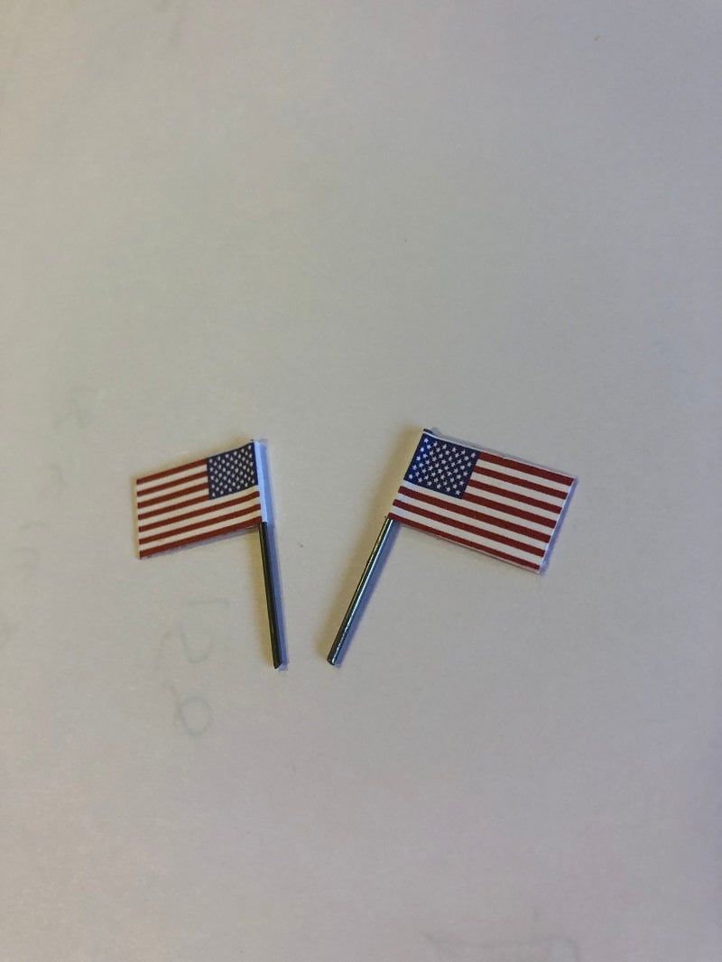 Banderas de escritorio de 100 países, bandera internacional de mesa, pequeña bandera de mesa de lujo con poste blanco, base dorada, bandera de escritorio en miniatura para celebración de eventos de