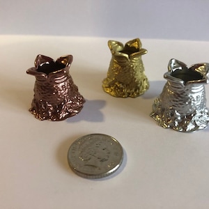 Miniature Alien Egg