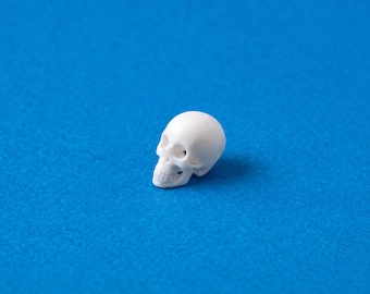 White Skull Miniature, Gothic Decor, Halloween Decor, Diorama Prop, Bones, Realistic Unpainted Resin Skull, Gothic Dollhouse Prop
