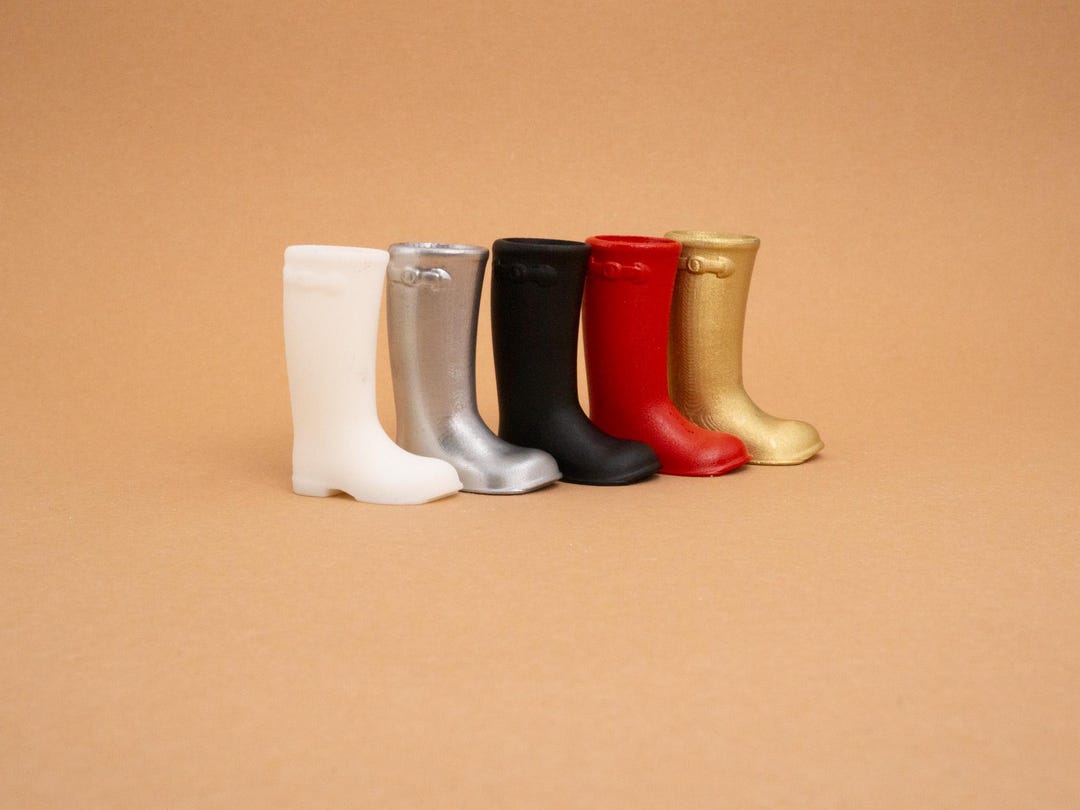 Miniature Wellington Boots - Tiny Rubber Rain Boots For Dollhouse, Fairy Garden, Or DIY Scenes (1 Pair)