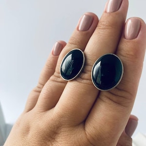 Orecchini in onice naturale argento 925, orecchini in onice nero, orecchini western, gioielli boho, gioielli in onice, pietra portafortuna di dicembre, onice nero ovale