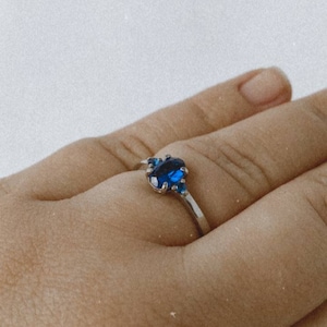 Sapphire CZ silver ring Wedding gifts Vintage ring art deco Three Stone Engagement dark blue cz ring
