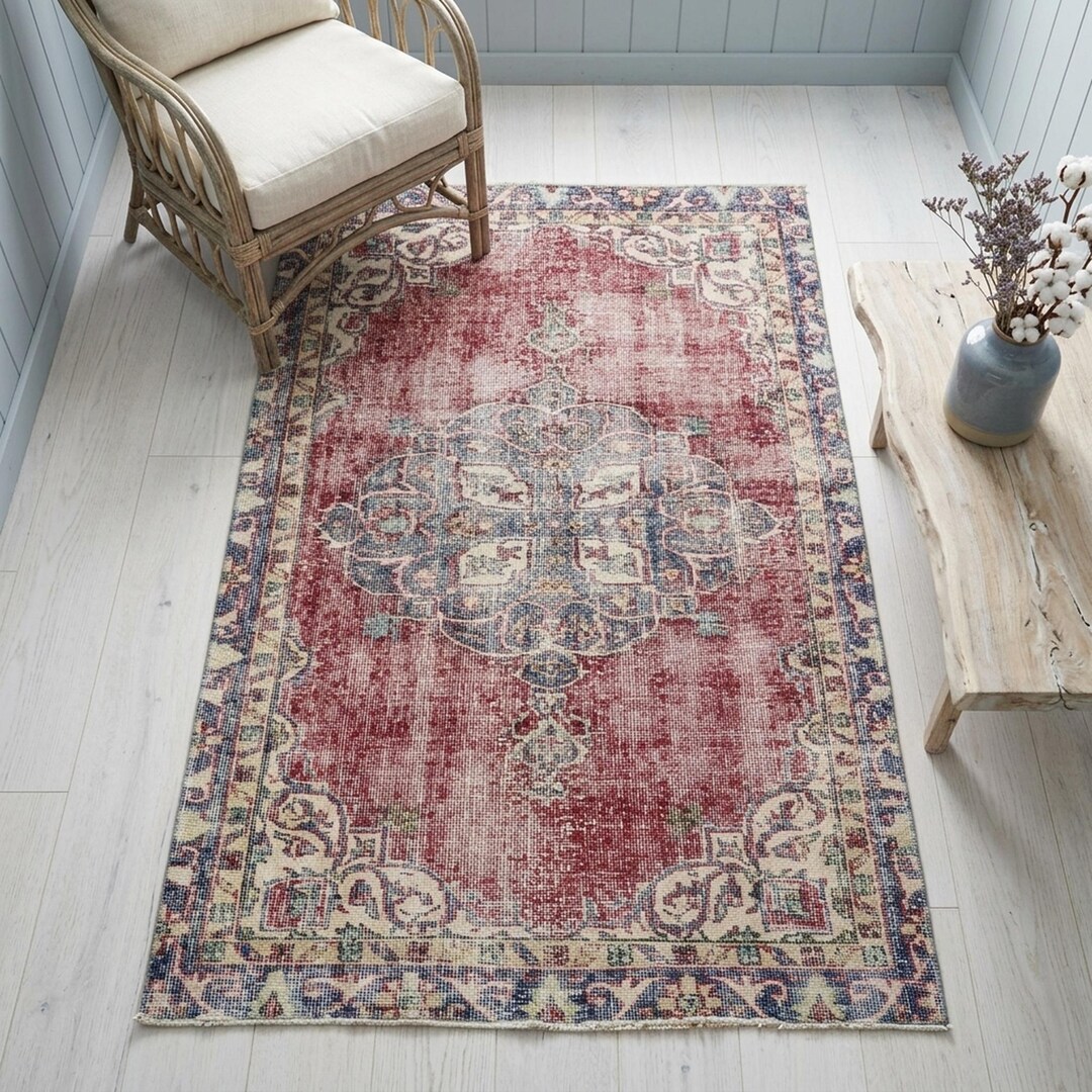 117×204 “Old Vibes” ViNTAGE TURKiSH RUG 4' X 8' Vintage Turkish