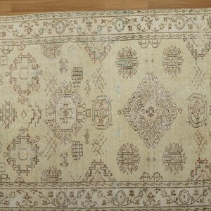 Geometric Design Rug, Vintage Rug, Oushak Rug, Hand Knotted Rug, Faded Rug, Turkish Rug, Pasoral Show Room Carpet, 5.3 x 8.8 feet, GR 2476 image 2