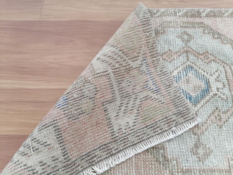Turkish vintage rug, small oushak rug, sun faded rug, rustic rug, nomadic rug, layering rug, rugs for kitchen, 1.5x3.1 ft, GR 3783