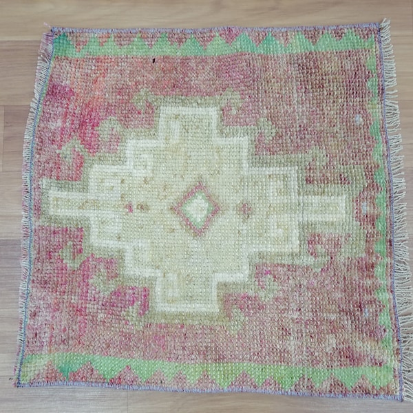 Incredible Rug, Small Aztec Rug, Vintage Turkish Rug, Chic Oushak Rug, Living Room Rug, Doormat Rug, Natural Rug, 1.7 x 1.7 feet, GR 2260