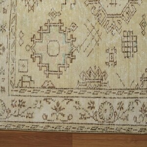 Geometric Design Rug, Vintage Rug, Oushak Rug, Hand Knotted Rug, Faded Rug, Turkish Rug, Pasoral Show Room Carpet, 5.3 x 8.8 feet, GR 2476 image 7