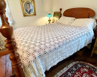 Gorgeous Victorian Hand Crocheted Queen Bedspread, Antique Bed Cover, circa 1900, perfect!