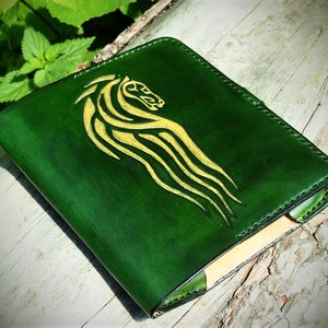 Rohan emblem kindle, Rohan kindle cover, Kindle Paperwhite 5 sleeve, rohan arms leather cover, kindle 11 leather cover