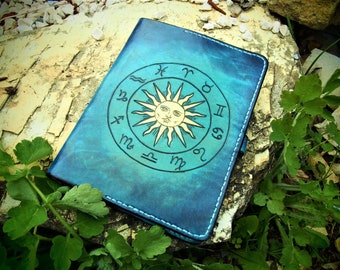 Funda de piel con zodiacos y el Sol en colores azul y dorado, para Kindle Paperwhite