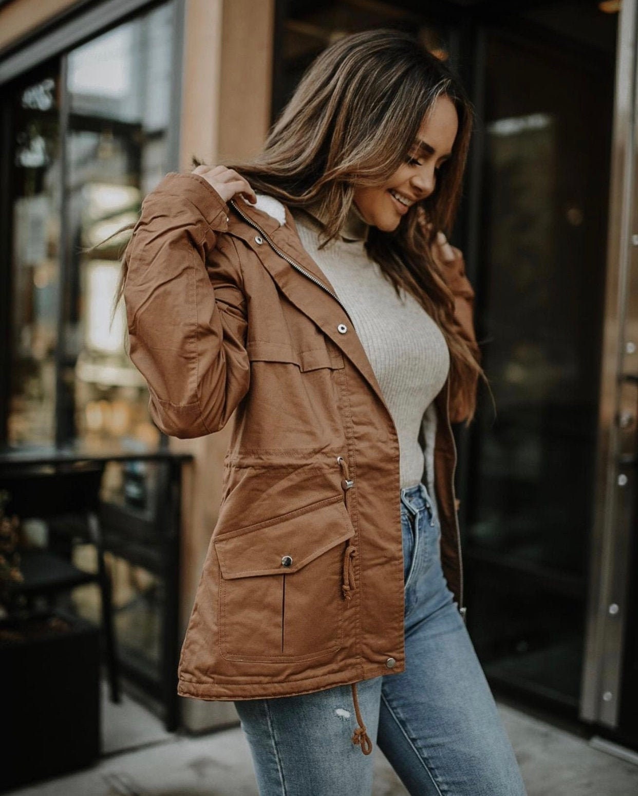 outfits with light jean jacket