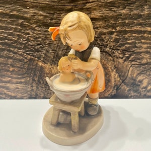 Vintage 1956 'Doll Bath' Hummel Figurine, 319 Hummel, Vintage Hummel Statue, Collectible Girl and Doll Figurine, Girl with Doll Figurine