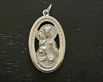 Vintage Sainte Anne de Beaupre Religious Medal: Patron Saint
