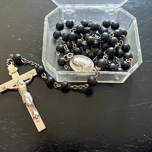 Vintage Wood Bead Rosary with Rosary Case, Metal Cross and Jesus, Lourdes & Jesus with Thorn Crown Centerpiece, Plastic Case, Circle Pater