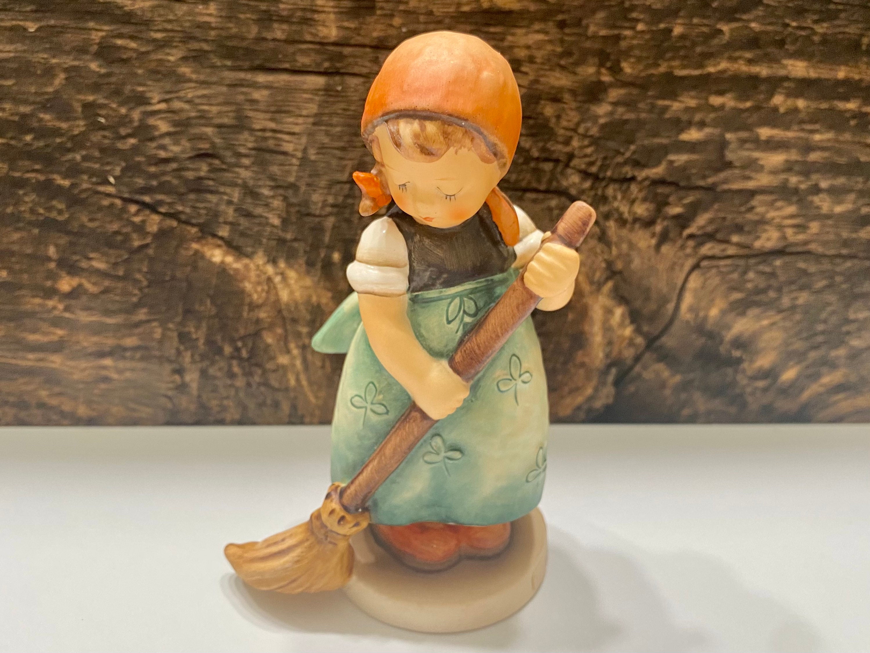 hummel figurine little sweeper