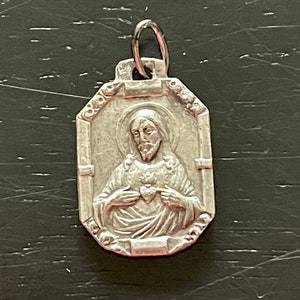 Vintage Art Deco Sacred Heart Jesus Religious Medal, Vintage Jesus Pendant, Catholic Pendant, Our Lady of Mt Carmel on the Reverse