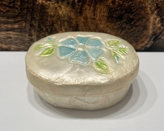 Vintage Paper Mache Trinket Box: Floral Keepsake Decor