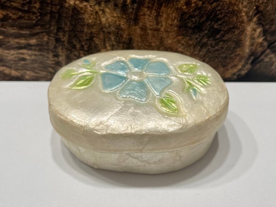 Vintage Paper Mache Trinket Box: Floral Keepsake Decor