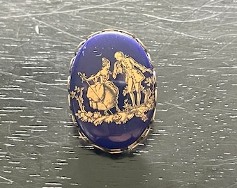 Vintage Victorian Silhouette Brooch: Courting Couple Porcelain Pin