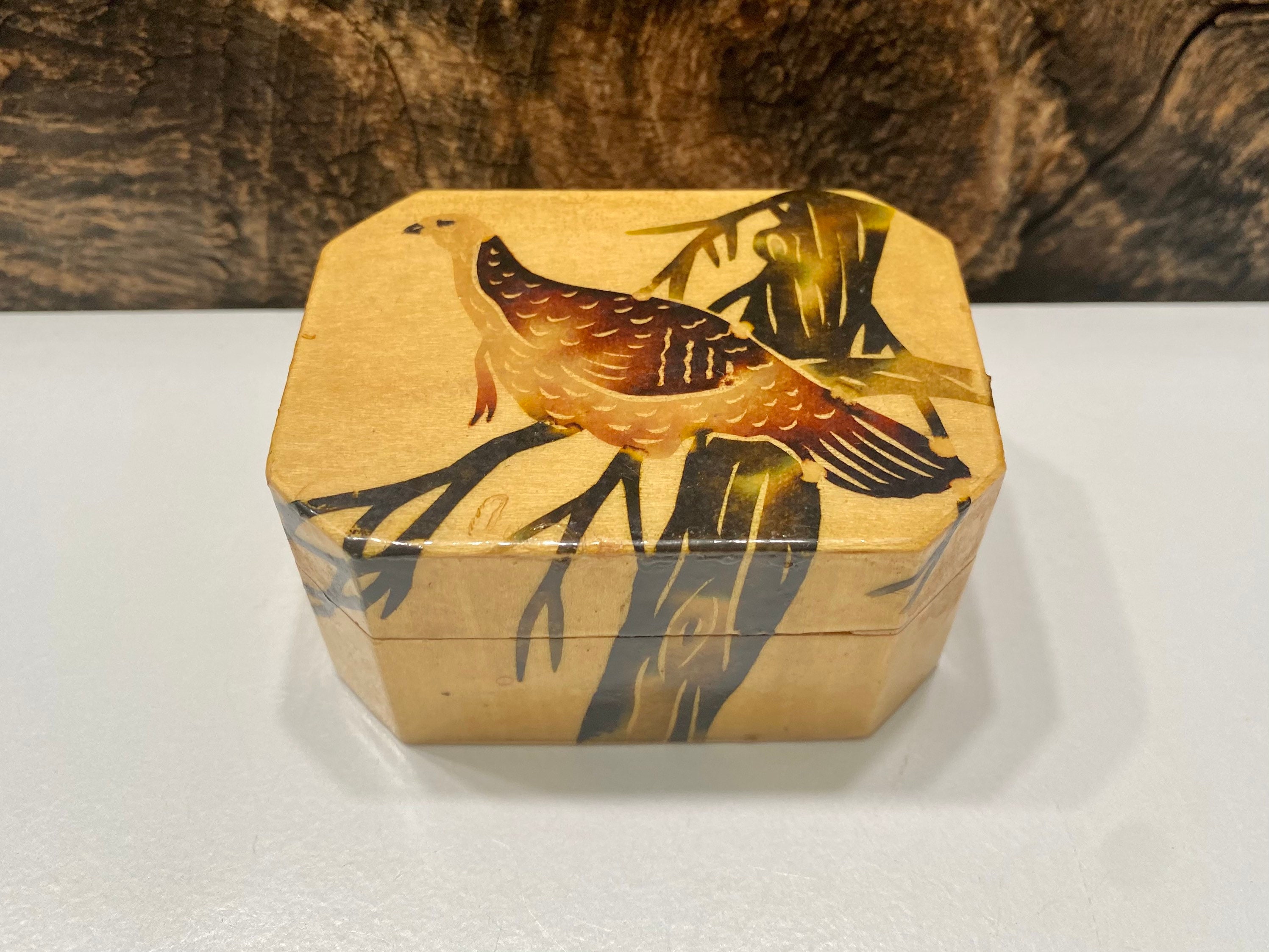 Vintage Wood Trinket Box, Bird Trinket Box, Wood Bird Trinket Box, Beige Fabric Interior, Keepsake Box, Vintage Trinket Box, Vanity Box