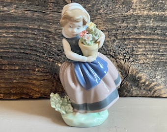 Lladro Figurine 