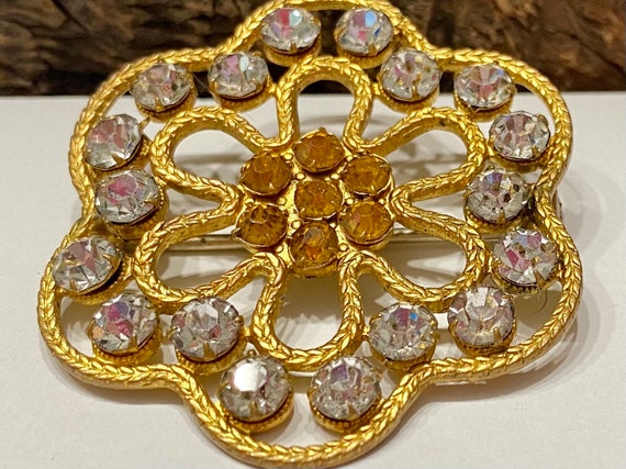 Vintage Gold Floral Brooch, Gold and Clear Rhines… - image 8