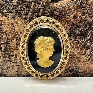 Vintage Cameo Brooch, Girl Cameo Brooch, Oval Brooch, Gold Tone Metal and Black Resin Brooch, Vintage Jewelry, Vintage Brooch