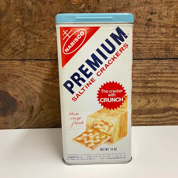 Vintage 1969 Nabisco Premium Saltines, Premium Saltines Cracker Tin, Storage Tin, Metal Tin Decor, Farmhouse Kitchen, Vintage Kitchen Decor