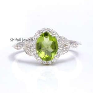 Natural Peridot Sterling Silver Ring, Peridot Ring, August Birthstone Ring, Art deco Ring, A Unique Present for her, Gift for her