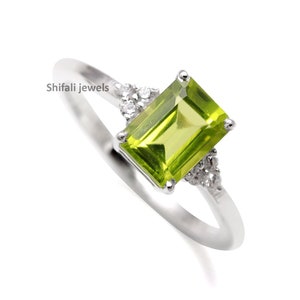 Natural Peridot Ring: 925 Sterling Silver August Birthstone
