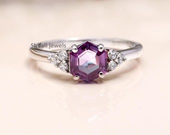 Alexandrite Ring in 925 Silver / Hexagon Shape Alexandrite Ring, Minimalist Ring , June Birthstone Ring, Promise Ring,Gift for her