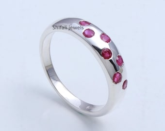 Anello in argento sterling con rubino naturale: design unisex