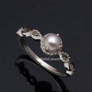Sterling Silver FreshWater Pearl Ring For Women ,Dainty Pearl Ring ,June Birthstone Ring, Pearl Ring , Minimalist Pearl Ring , Gift For Her.